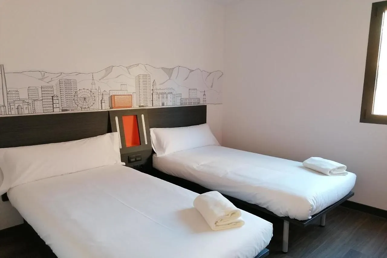 Easyhotel Malaga City Centre