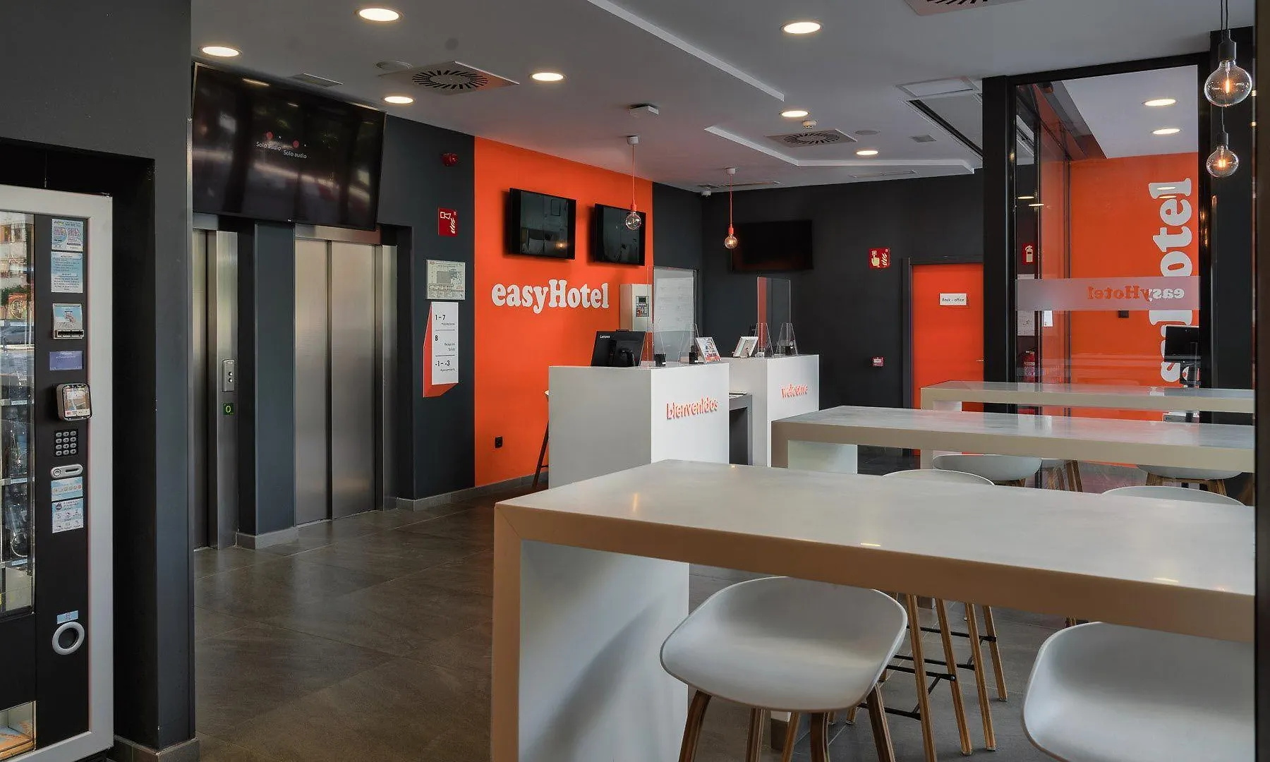 Easyhotel Malaga City Centre Guest house